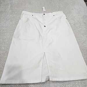 White plus size denim skirt